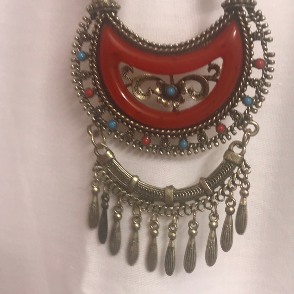 Neckless - Picture 2 of 3